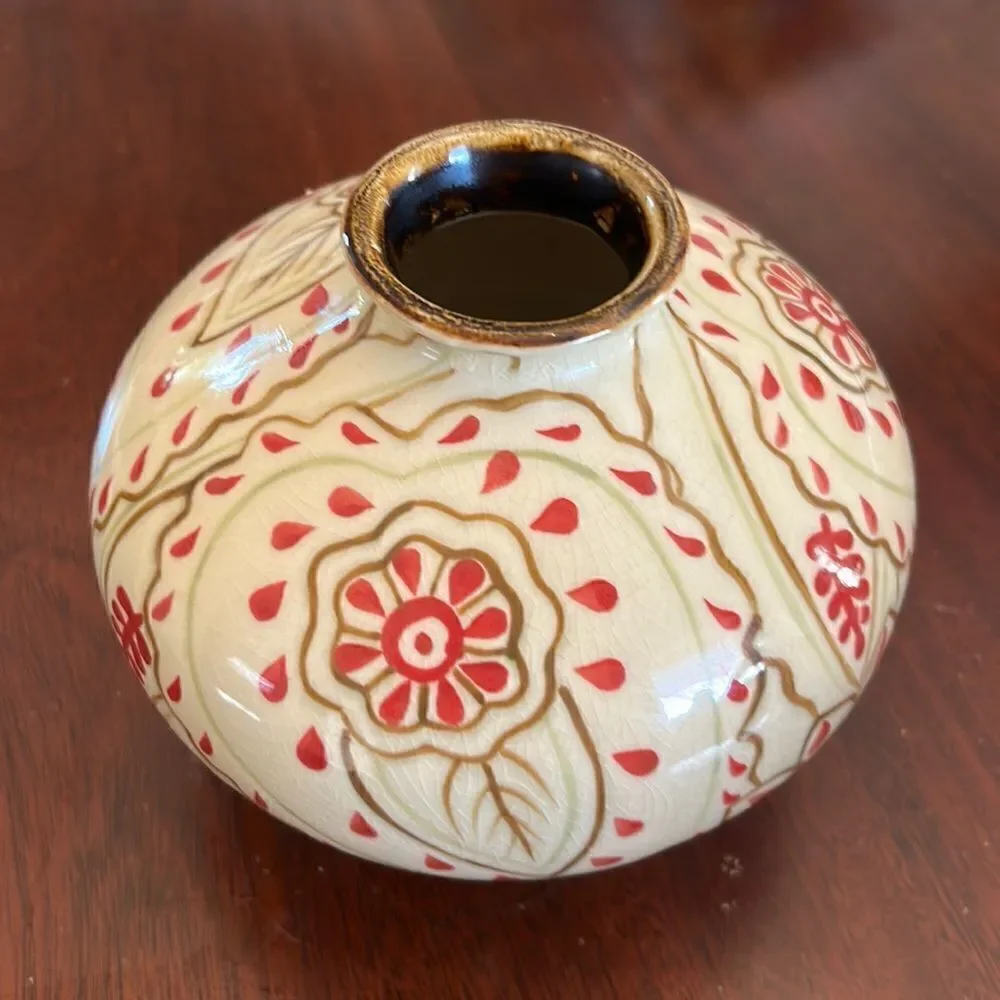 Stoneware hand painted cream burgundy vase